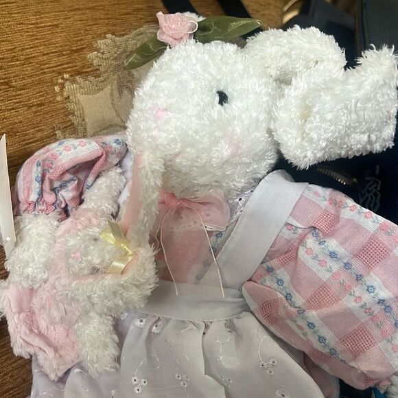 EASTER BUNNIES MOMMA & CHILD EASTER DRESS UP.‎ - Picture 10 of 12